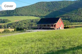 CatskillsChalet/WIFI/SKIING/Fireplace/King Bed